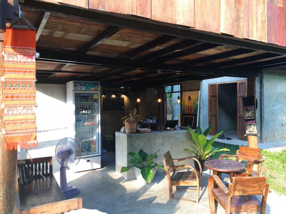 Lanna House Lanna Hut Chiangmai Bed & Breakfast เชียงใหม่ ภายนอก รูปภาพ